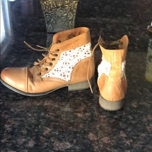 Light brown leather boots
